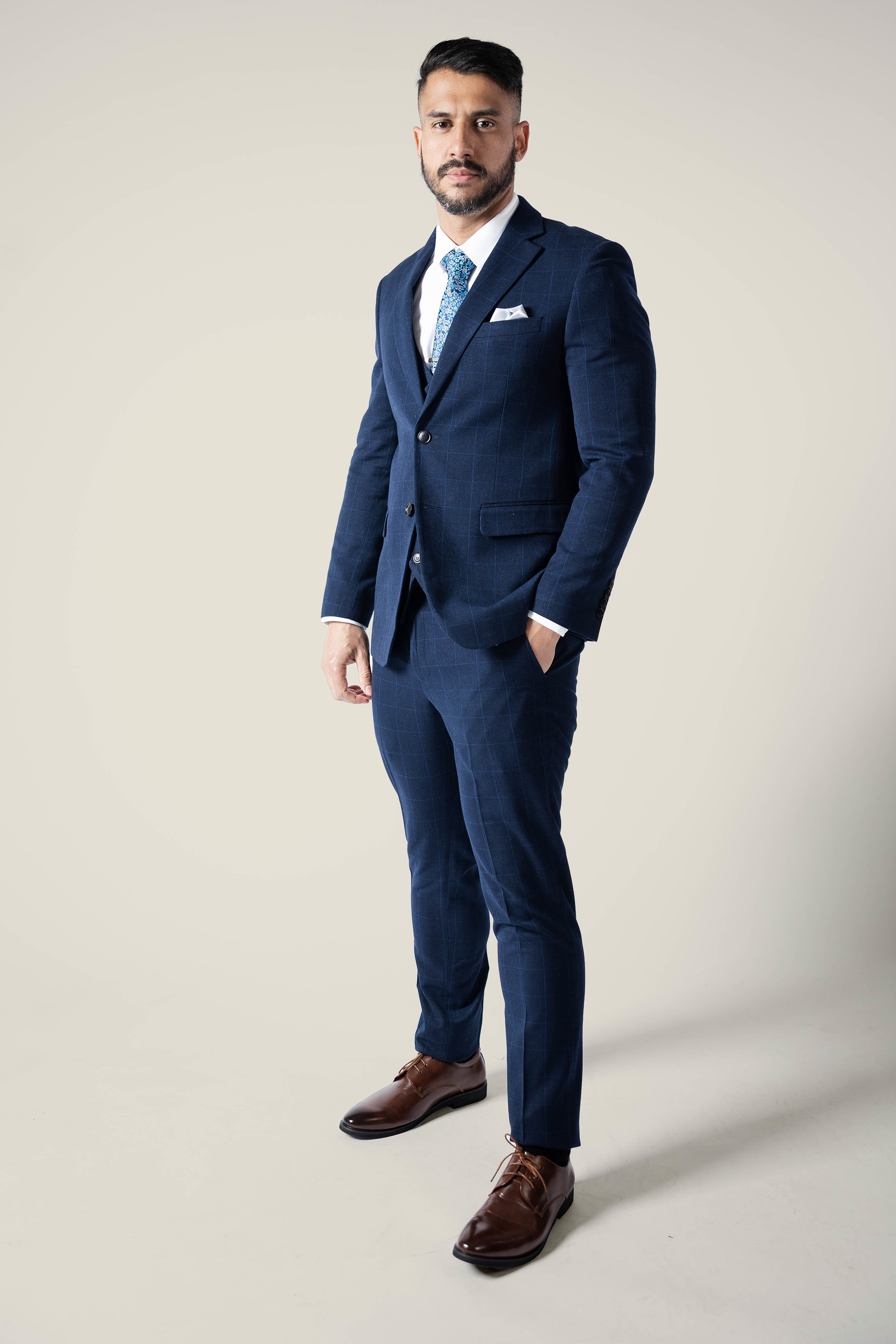 Royal Blue Mens Muscle Fit Suits Dark Blue Slim Fit Suit Mens Duke Of Navy Suit Suit Lab Royal Blue Mens Muscle Fit Suits Dark Blue Slim Fit Suit Mens Duke Of Navy Suit Suit Lab