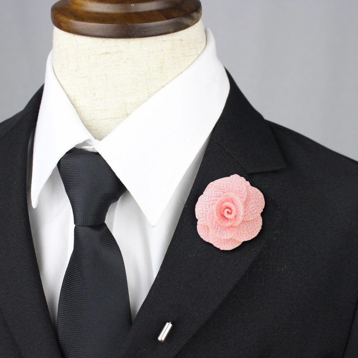Petal Lapel Pin - Pink
