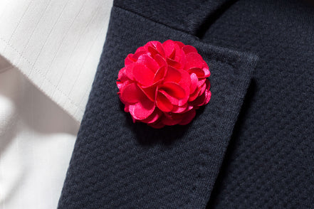 Chrysanthemum Lapel Pin - Hot Pink