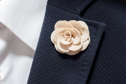 Petal Lapel Pin - Cream