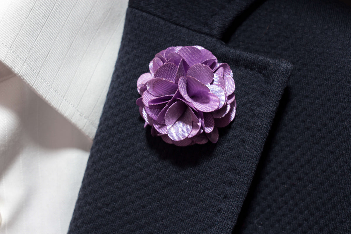 Chrysanthemum Lapel Pin - Lilac Purple