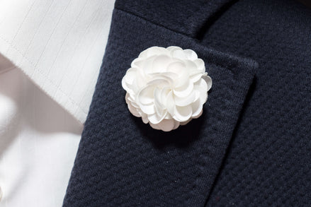 Chrysanthemum Lapel Pin - White